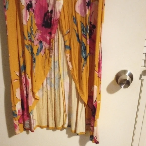Charlotte Russe Floral Maxi Skirt in Yellow and Pink - Picture 4 of 10